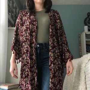 NWOT Simply Noelle Floral Kimono